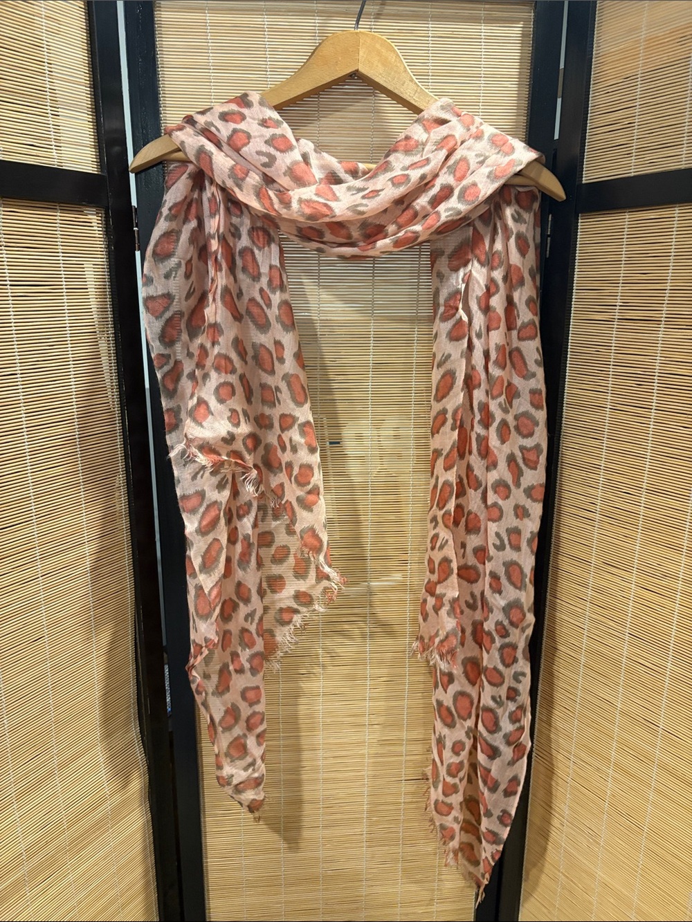 Pink Leopard Print Lightweight Women's Scarf